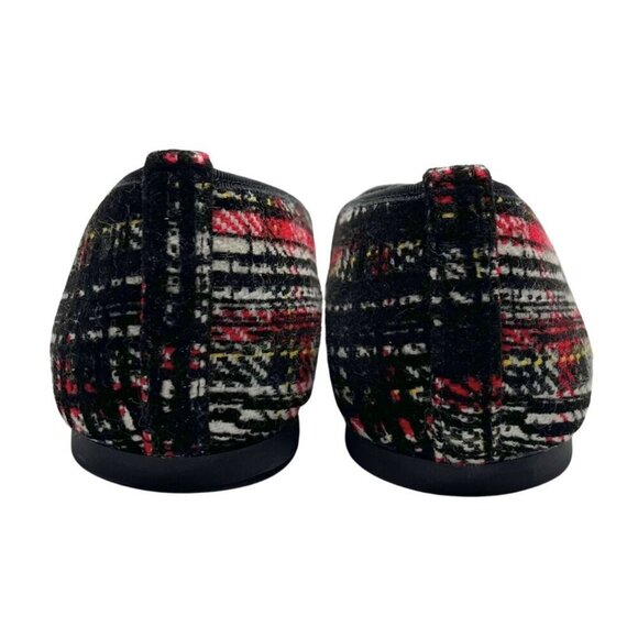 NWT PRETTY BALLERINAS CAMILLE WOOL PLAID PATENT LEATHER POINTED TOE FLATS - 39 - Picture 3 of 11